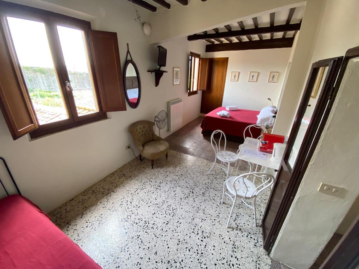 Rooms And Wine Al Castello Monteriggioni Exteriér fotografie