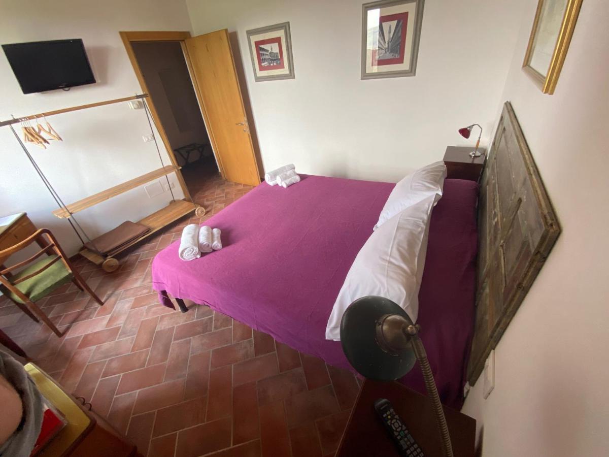 Rooms And Wine Al Castello Monteriggioni Exteriér fotografie