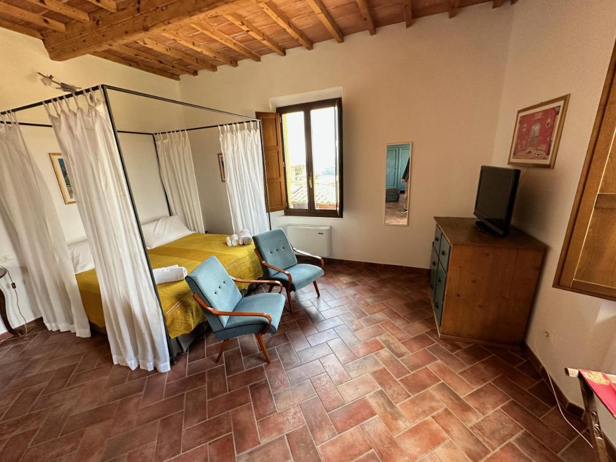 Rooms And Wine Al Castello Monteriggioni Exteriér fotografie